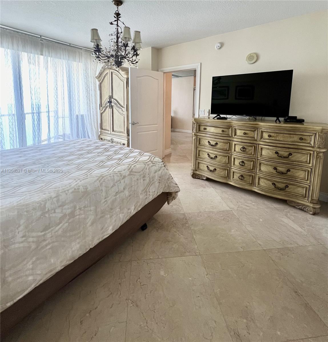 16699 Collins Ave #2704, Sunny Isles Beach FL 33160
