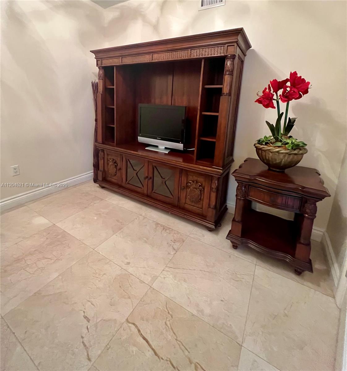 16699 Collins Ave #2704, Sunny Isles Beach FL 33160