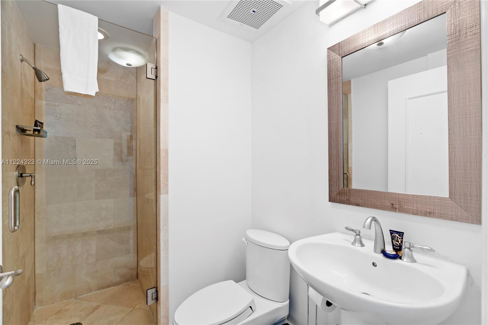 4401 COLLINS AV #2906/2908, Miami Beach FL 33140