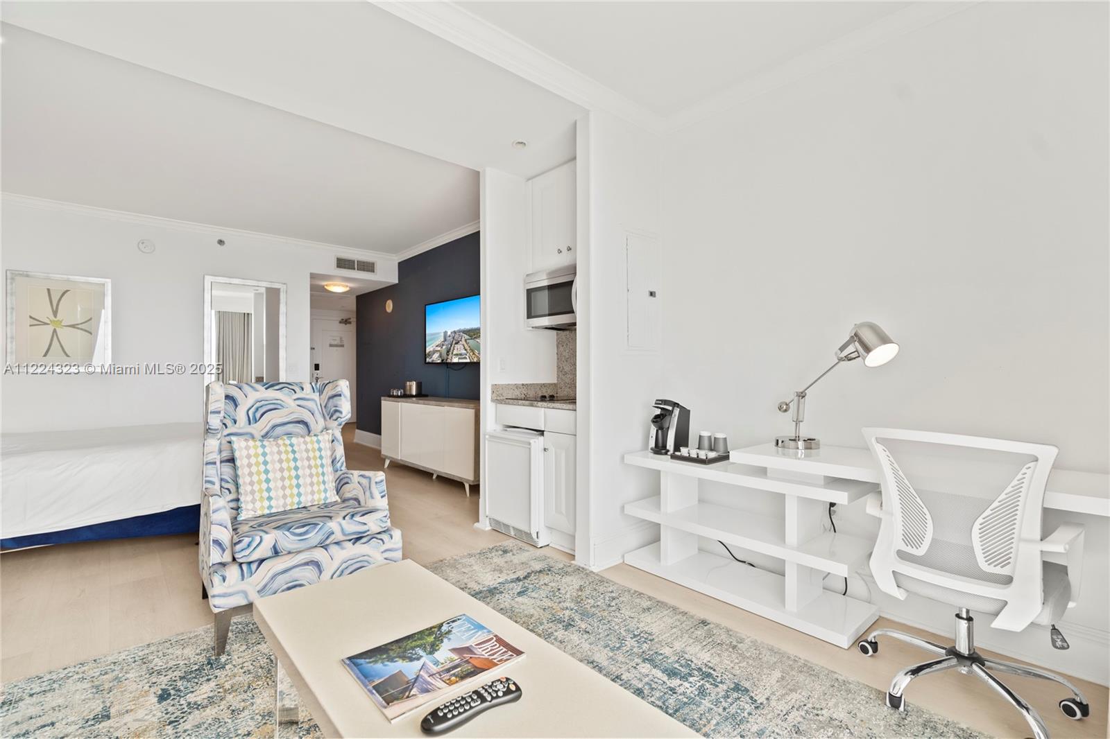4401 COLLINS AV #2906/2908, Miami Beach FL 33140