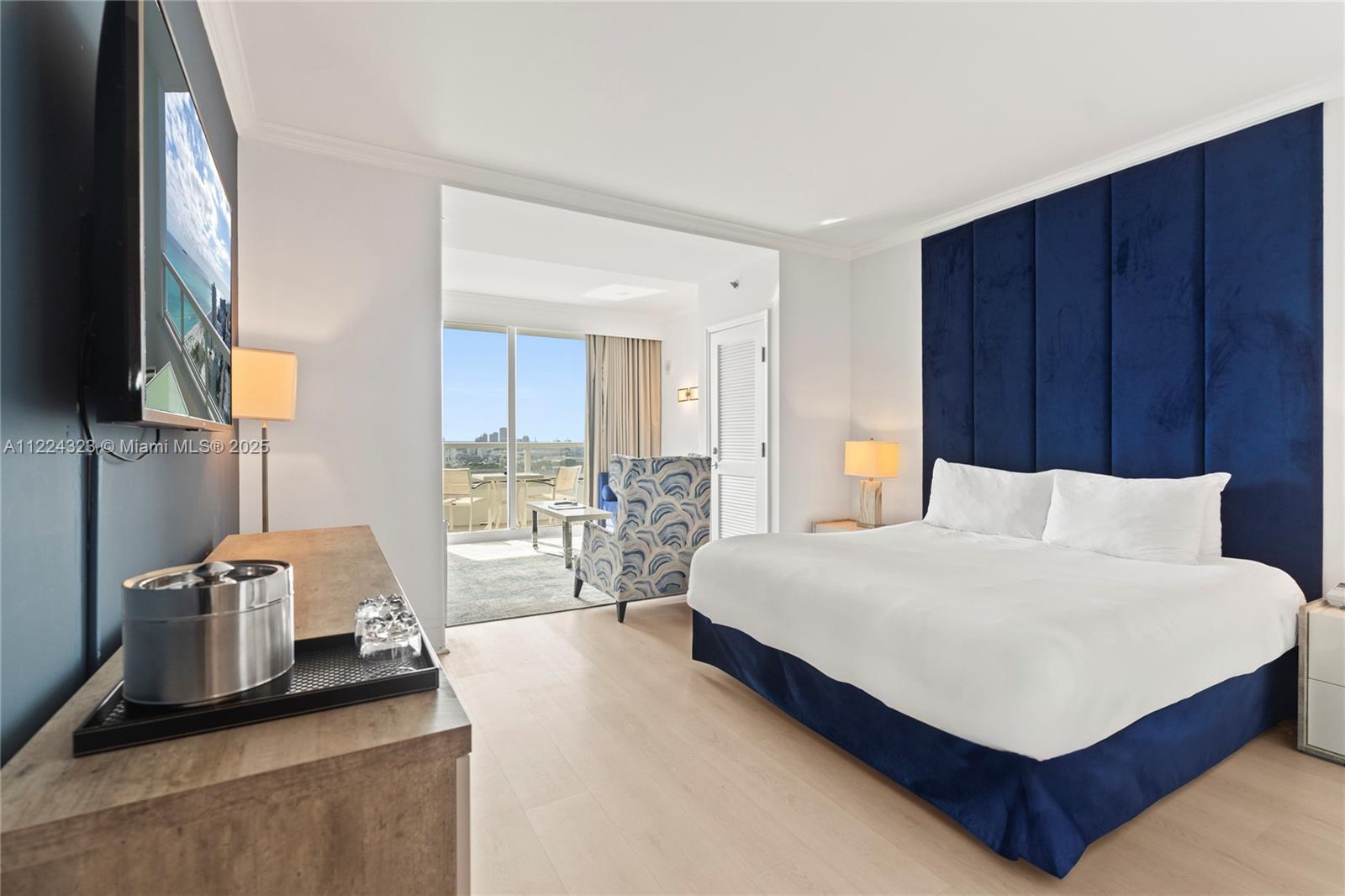 4401 COLLINS AV #2906/2908, Miami Beach FL 33140