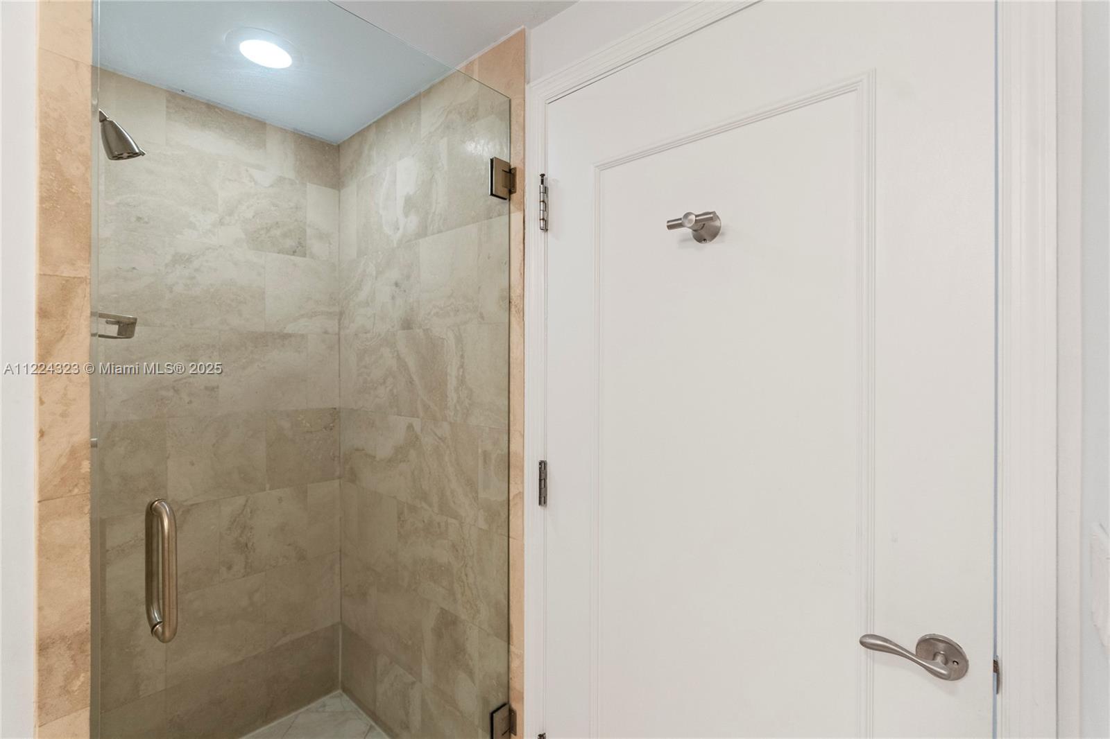 4401 COLLINS AV #2906/2908, Miami Beach FL 33140