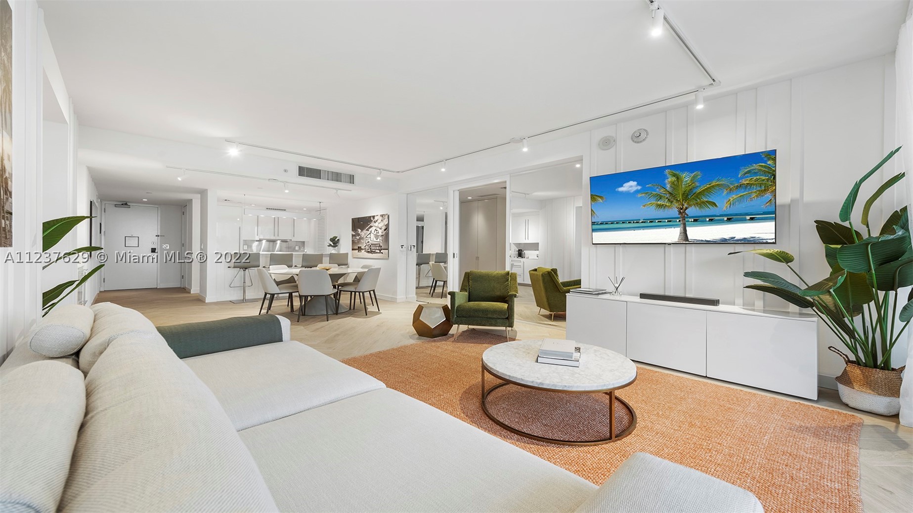 2201 Collins Ave #804, Miami Beach FL 33139