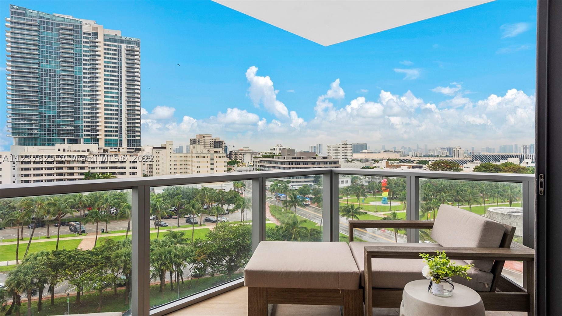 2201 Collins Ave #804, Miami Beach FL 33139