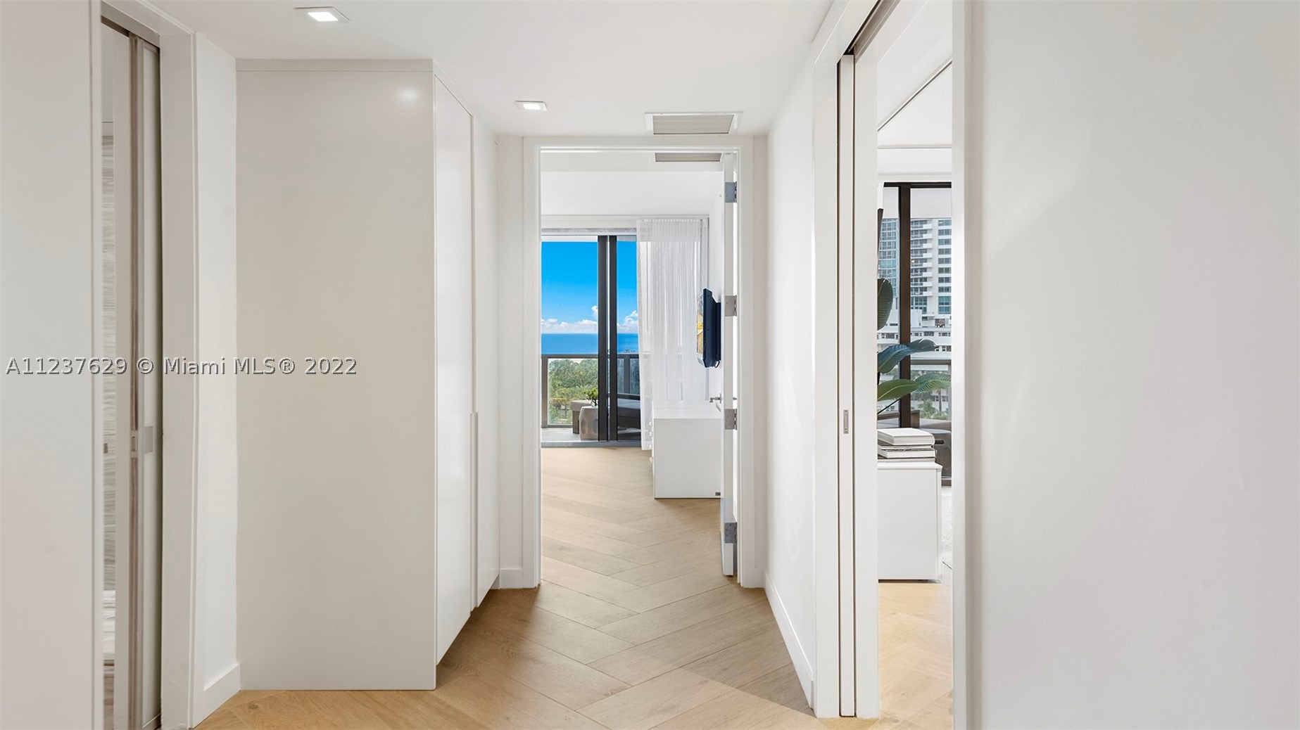 2201 Collins Ave #804, Miami Beach FL 33139