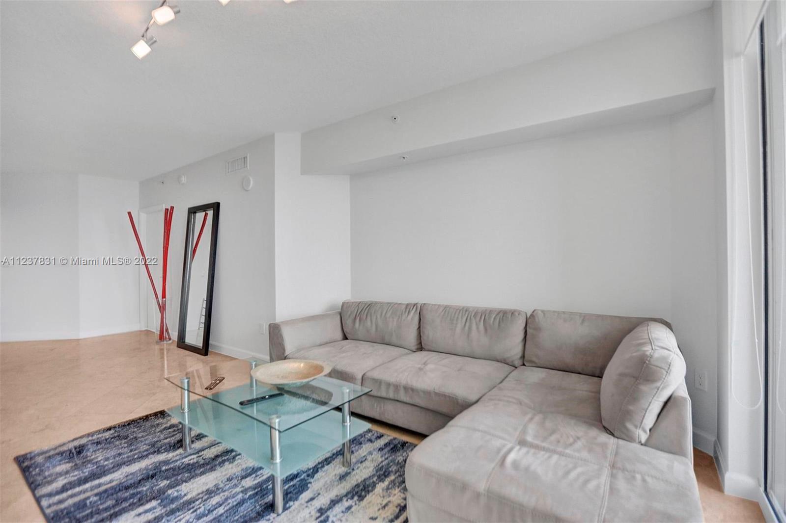 16699 COLLINS AV #3105, Sunny Isles Beach FL 33160