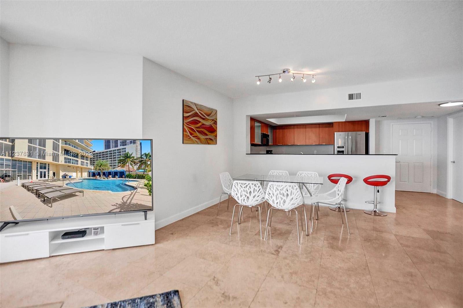 16699 COLLINS AV #3105, Sunny Isles Beach FL 33160