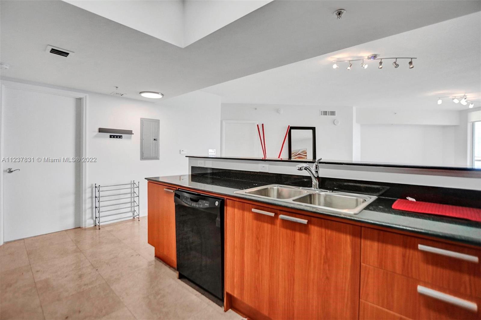 16699 COLLINS AV #3105, Sunny Isles Beach FL 33160