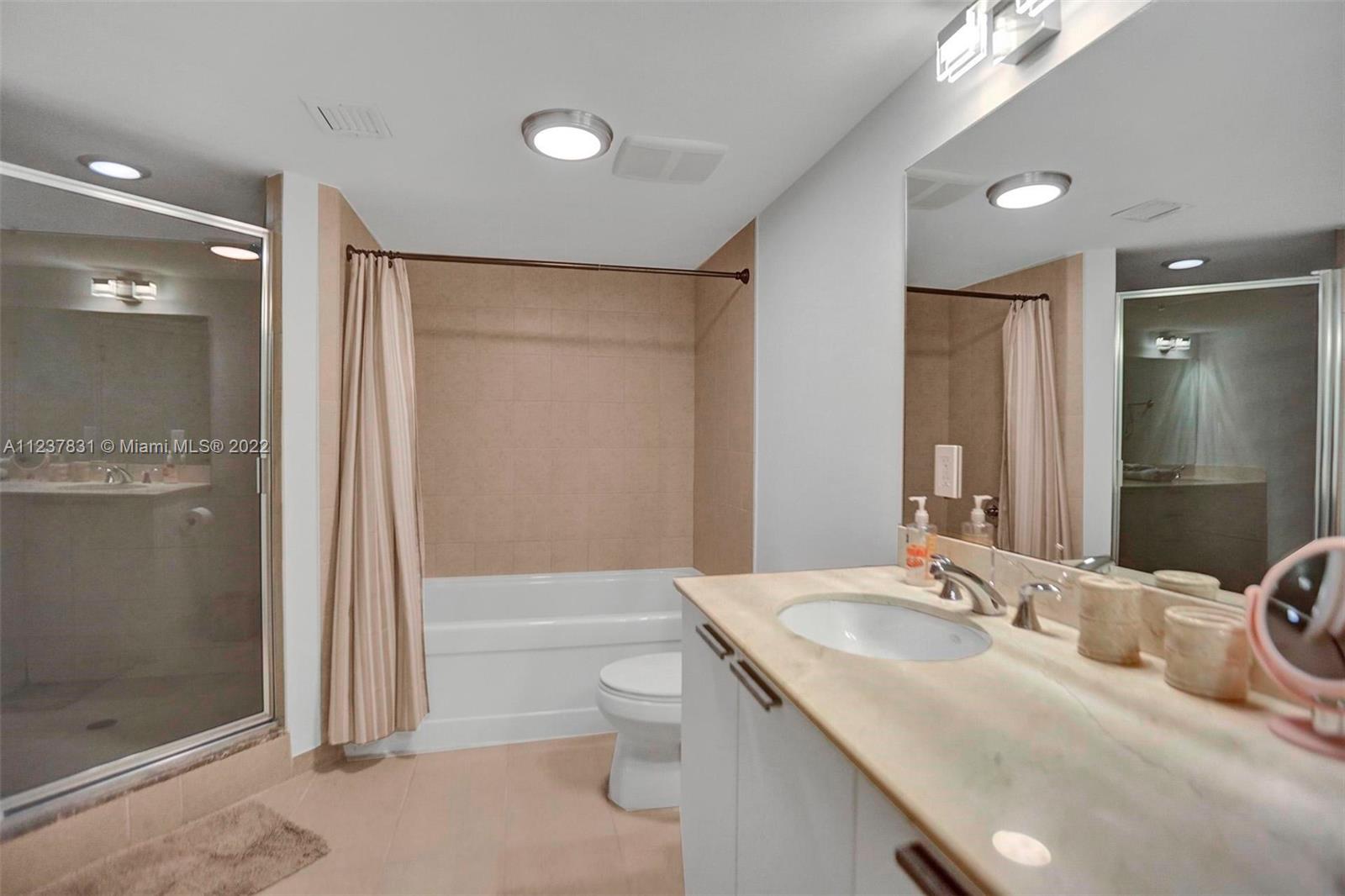 16699 COLLINS AV #3105, Sunny Isles Beach FL 33160