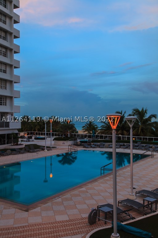 100 Lincoln Rd #943, Miami Beach FL 33139