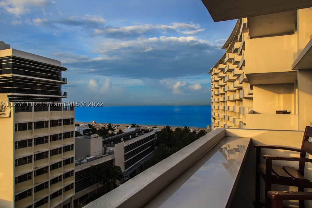 100 Lincoln Rd #943, Miami Beach FL 33139