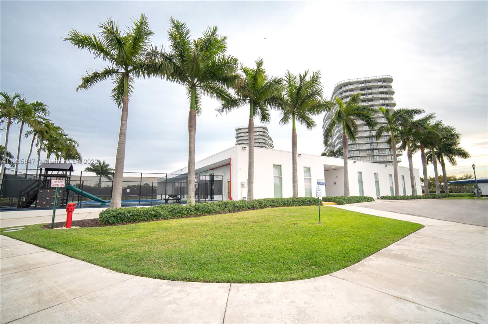 15051 Royal Oaks Ln #1203, North Miami FL 33181