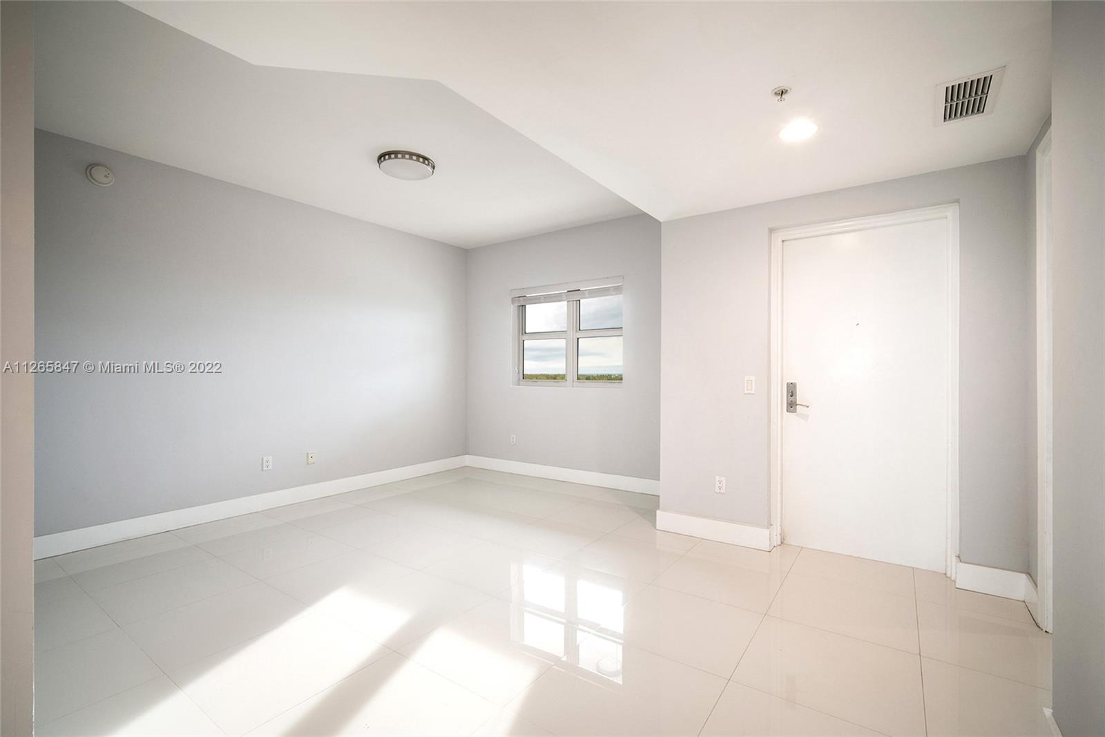 15051 Royal Oaks Ln #1203, North Miami FL 33181