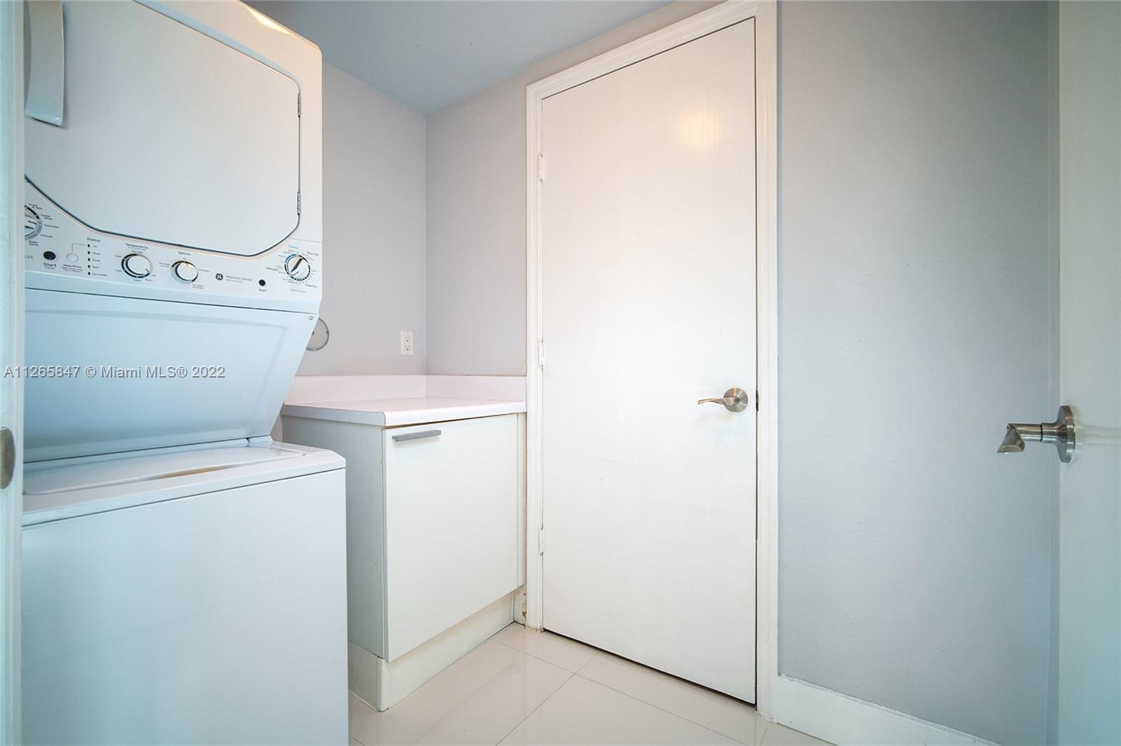 15051 Royal Oaks Ln #1203, North Miami FL 33181