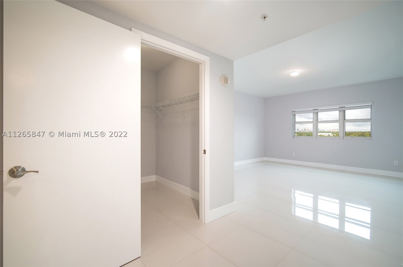 15051 Royal Oaks Ln #1203, North Miami FL 33181
