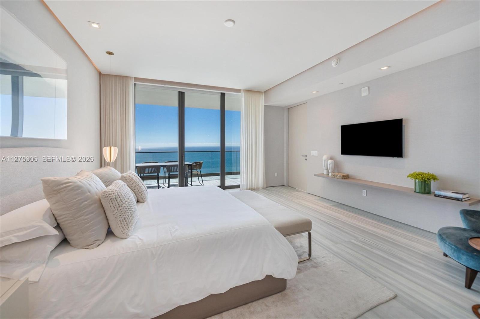 18975 E Collins Ave #3802, Sunny Isles Beach FL 33160
