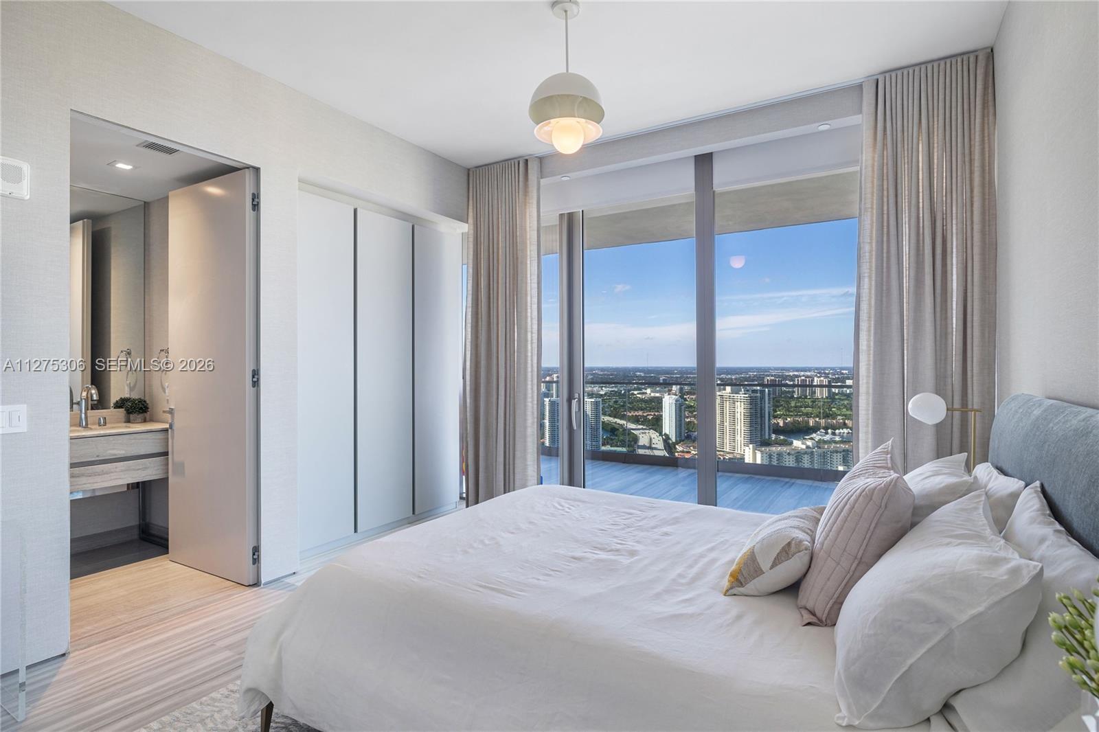 18975 E Collins Ave #3802, Sunny Isles Beach FL 33160