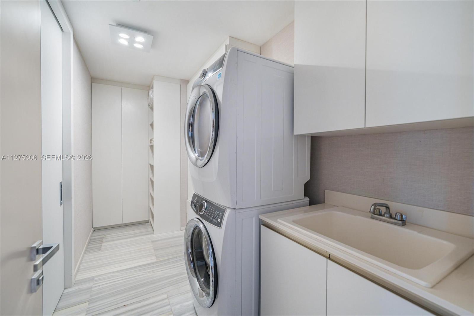 18975 E Collins Ave #3802, Sunny Isles Beach FL 33160