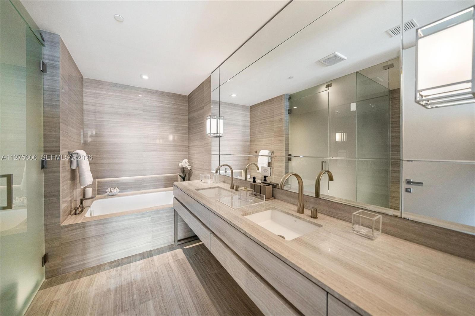 18975 E Collins Ave #3802, Sunny Isles Beach FL 33160