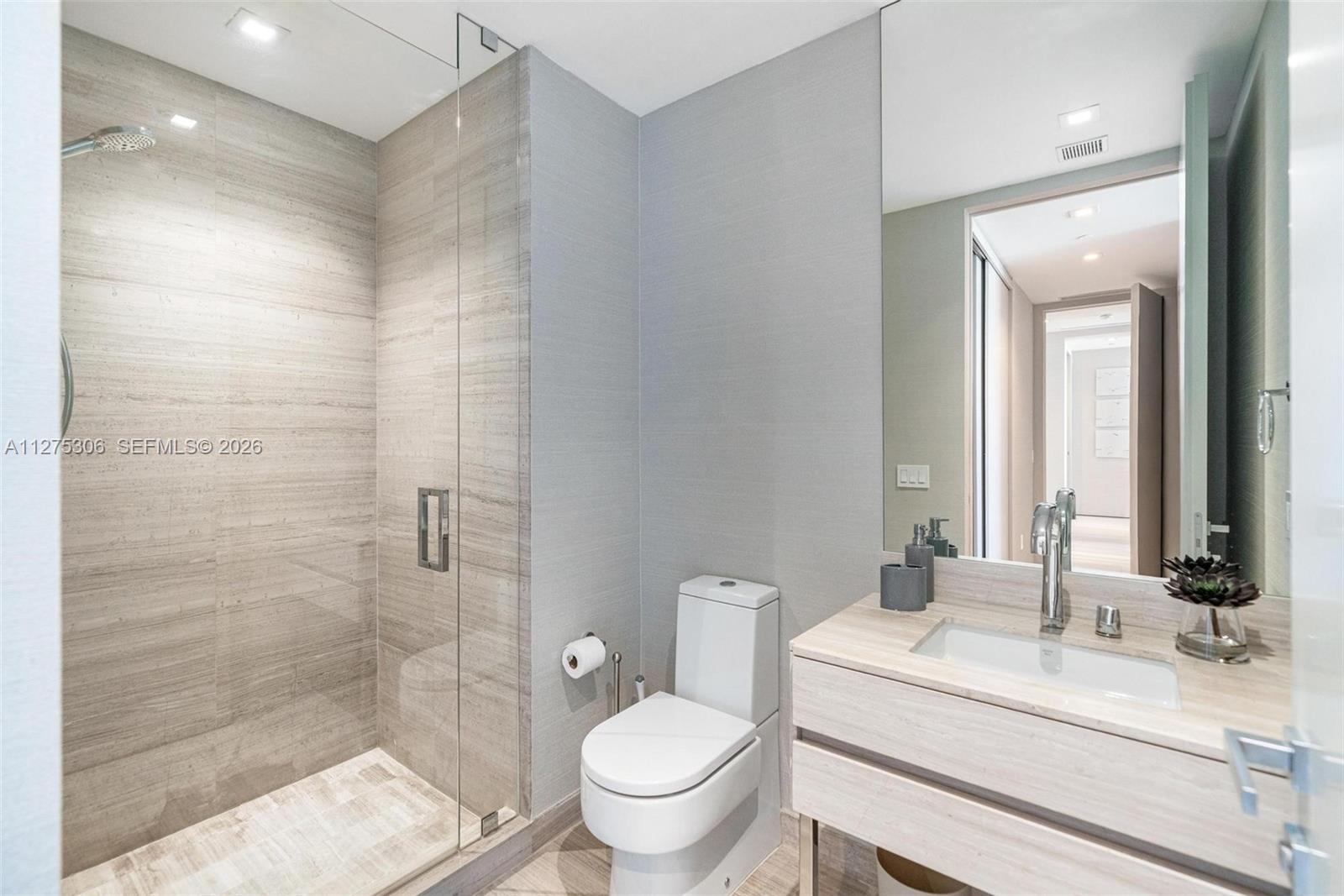 18975 E Collins Ave #3802, Sunny Isles Beach FL 33160