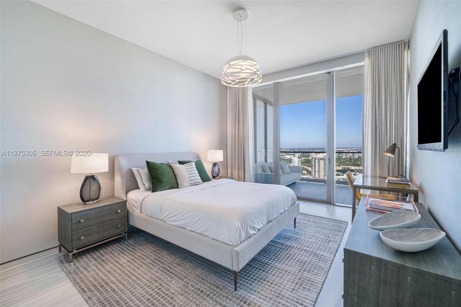 18975 E Collins Ave #3802, Sunny Isles Beach FL 33160