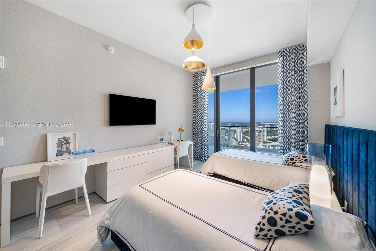 18975 E Collins Ave #3802, Sunny Isles Beach FL 33160