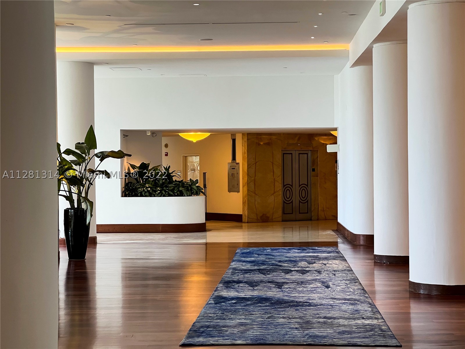 5161 Collins Ave #404, Miami Beach FL 33140