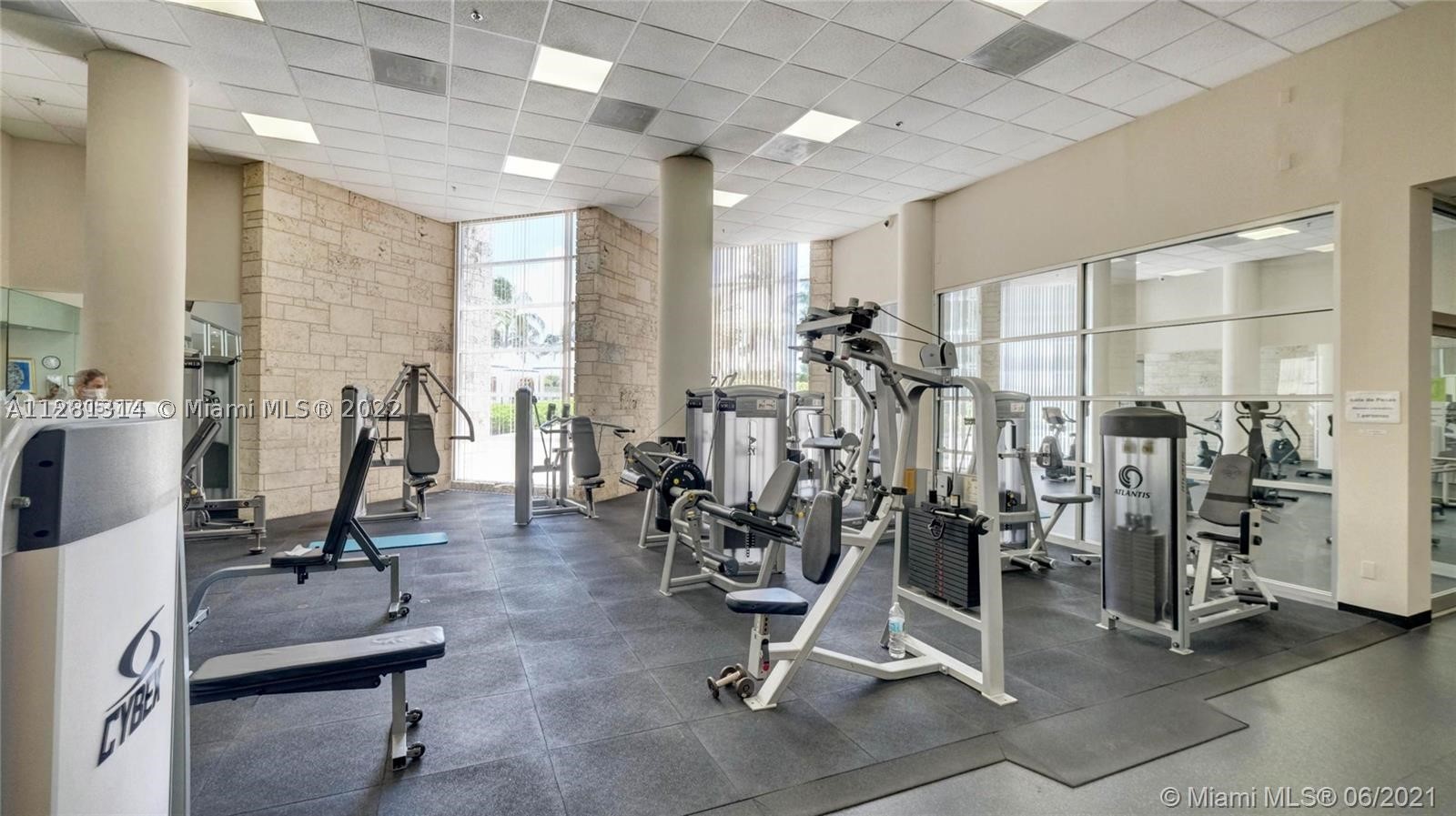 5161 Collins Ave #404, Miami Beach FL 33140