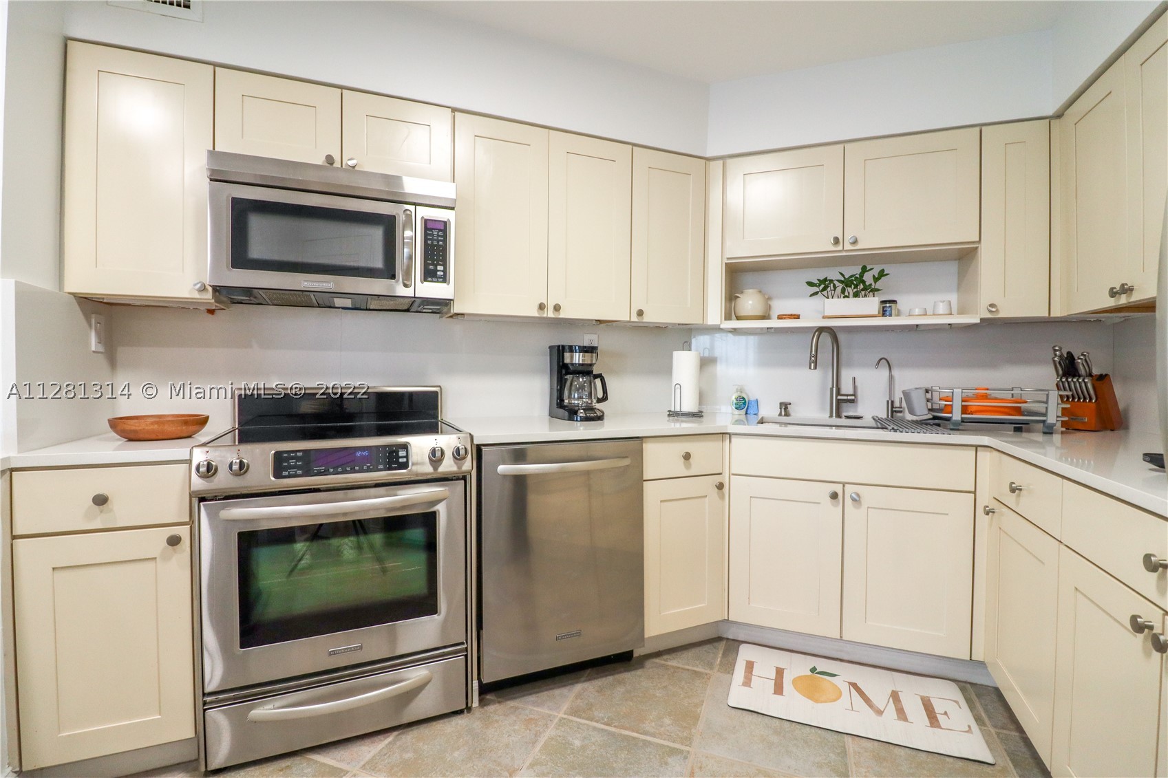 5161 Collins Ave #404, Miami Beach FL 33140