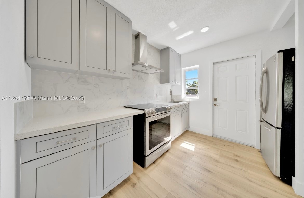 782 E 37th St, Hialeah FL 33013