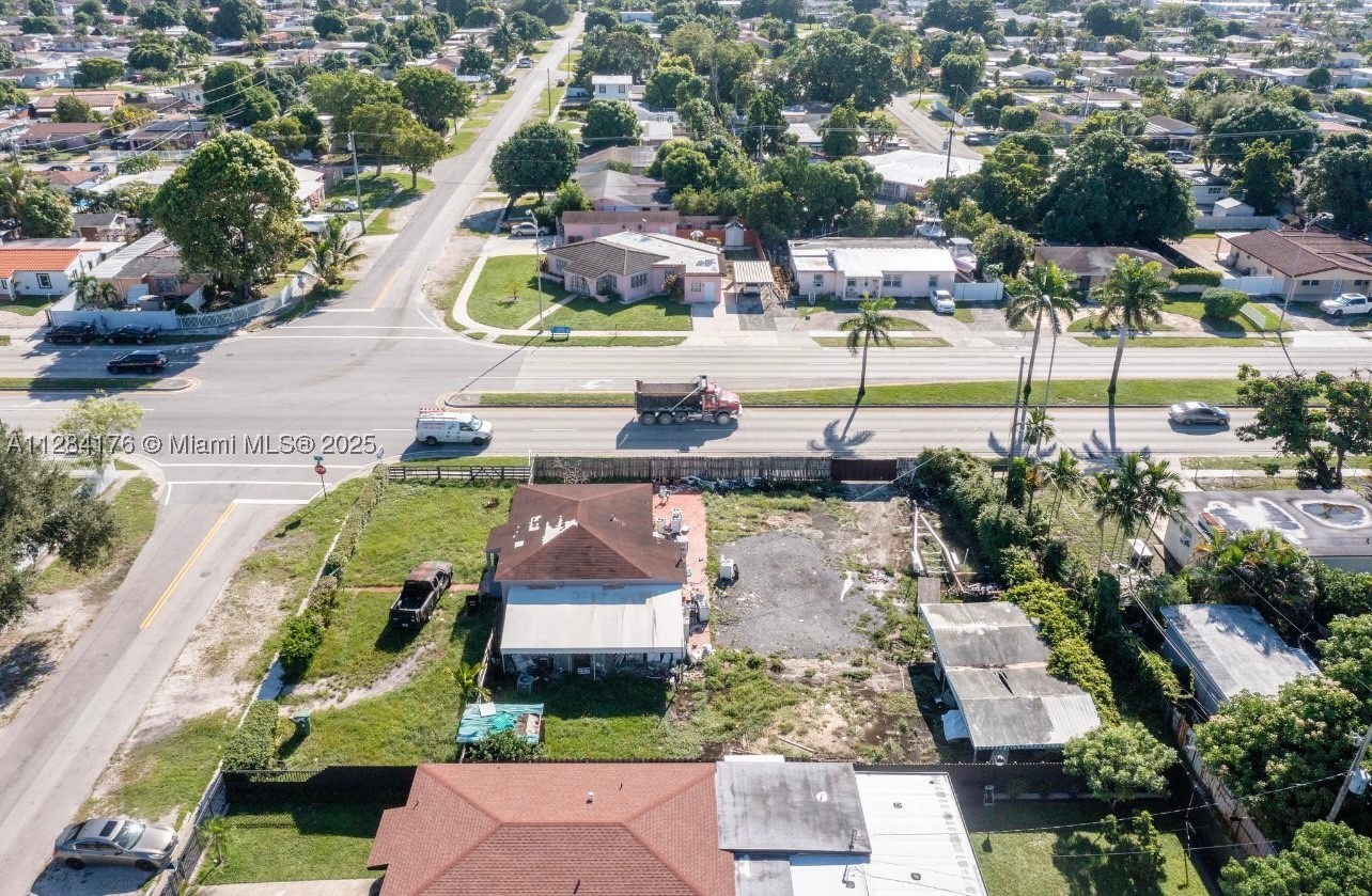 782 E 37th St, Hialeah FL 33013