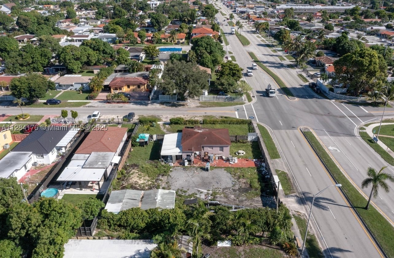 782 E 37th St, Hialeah FL 33013