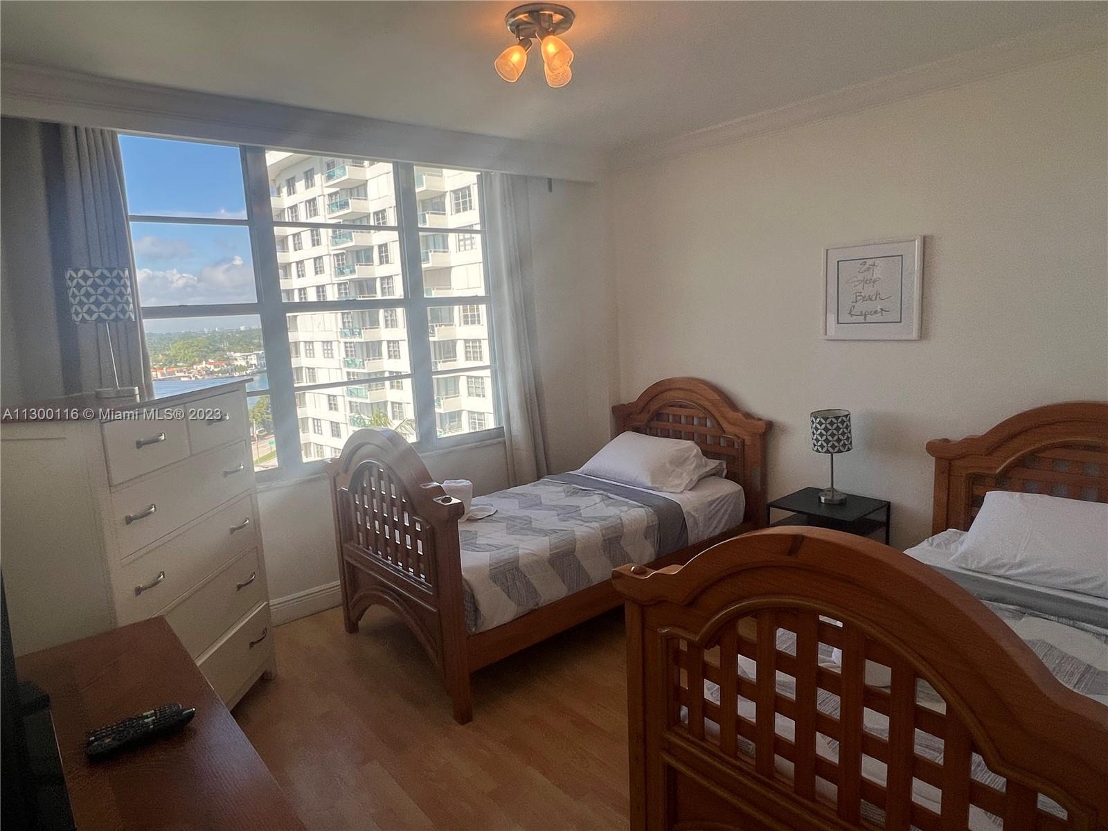 Miami Beach FL 33140 - A11300116