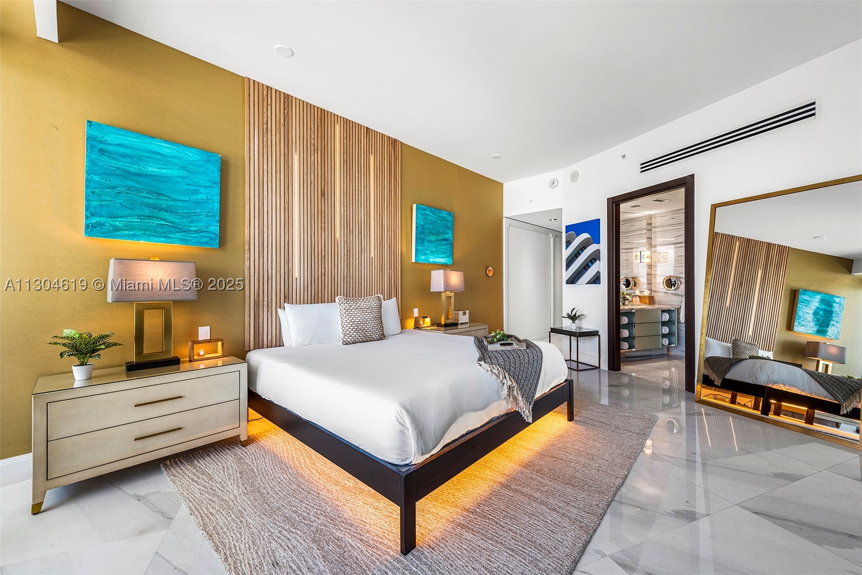 2201 Collins Ave #1926/PH-, Miami Beach FL 33139