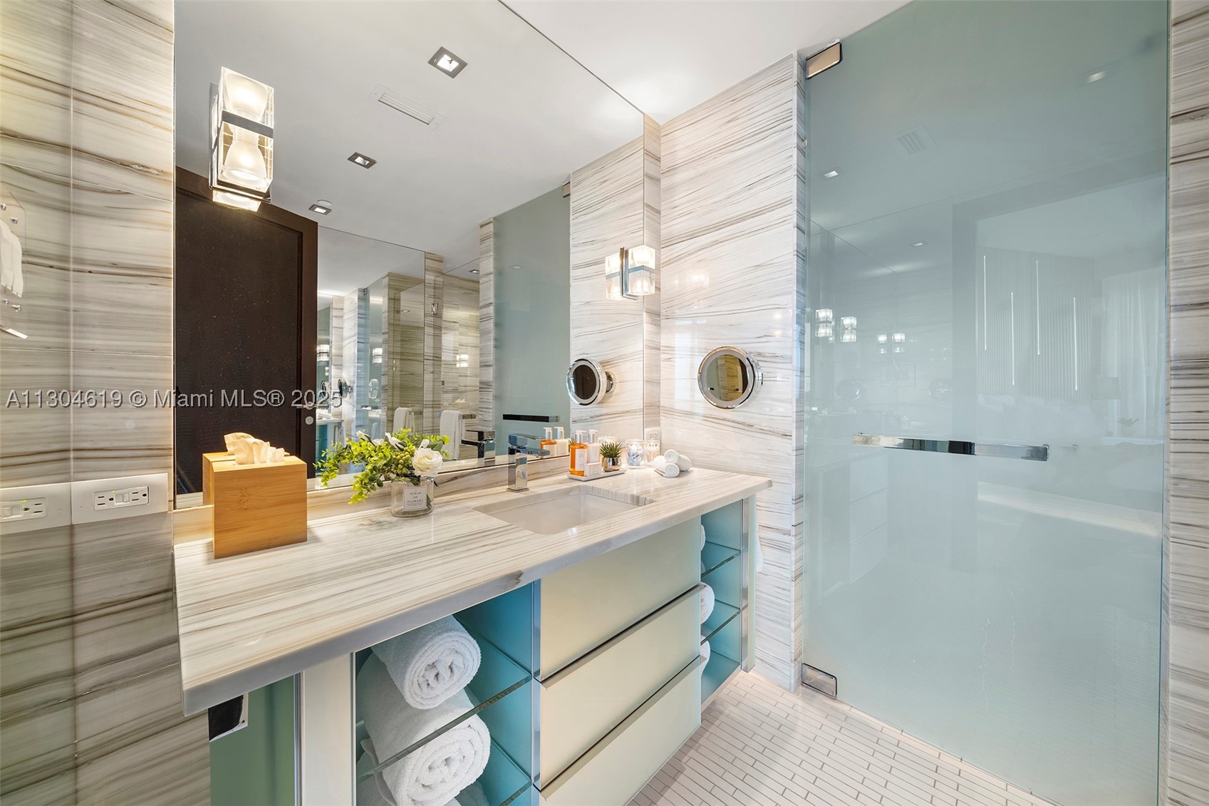 2201 Collins Ave #1926/PH-, Miami Beach FL 33139