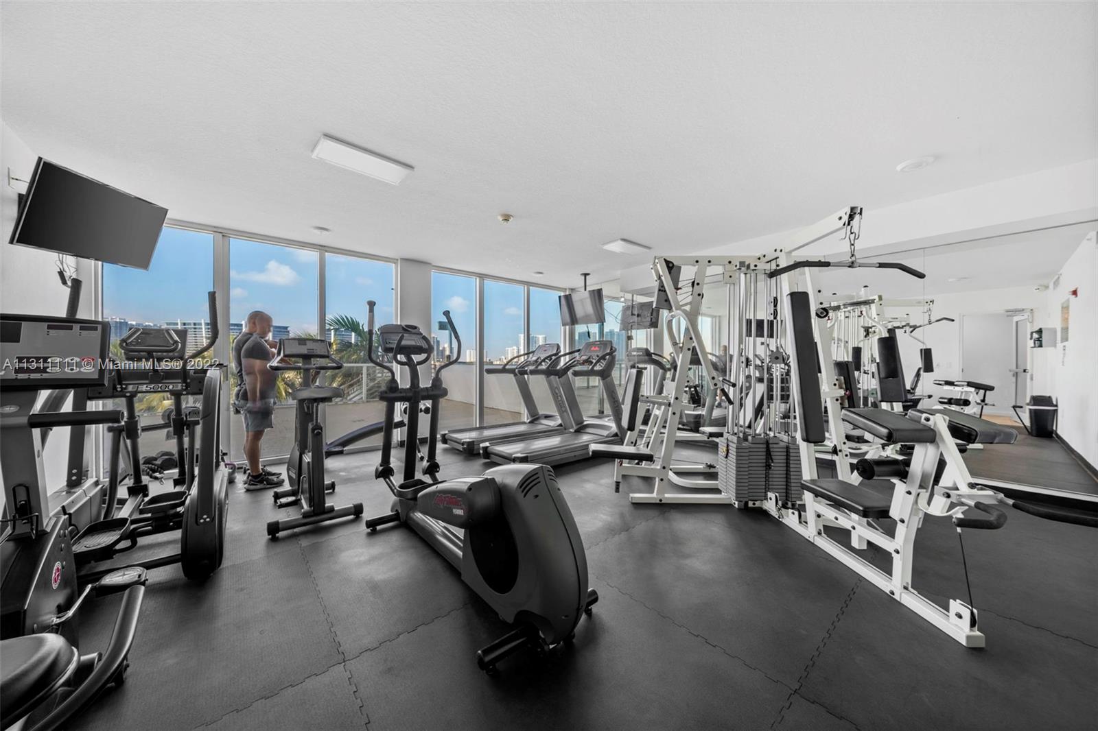 18100 N Bay Rd #308, Sunny Isles Beach FL 33160