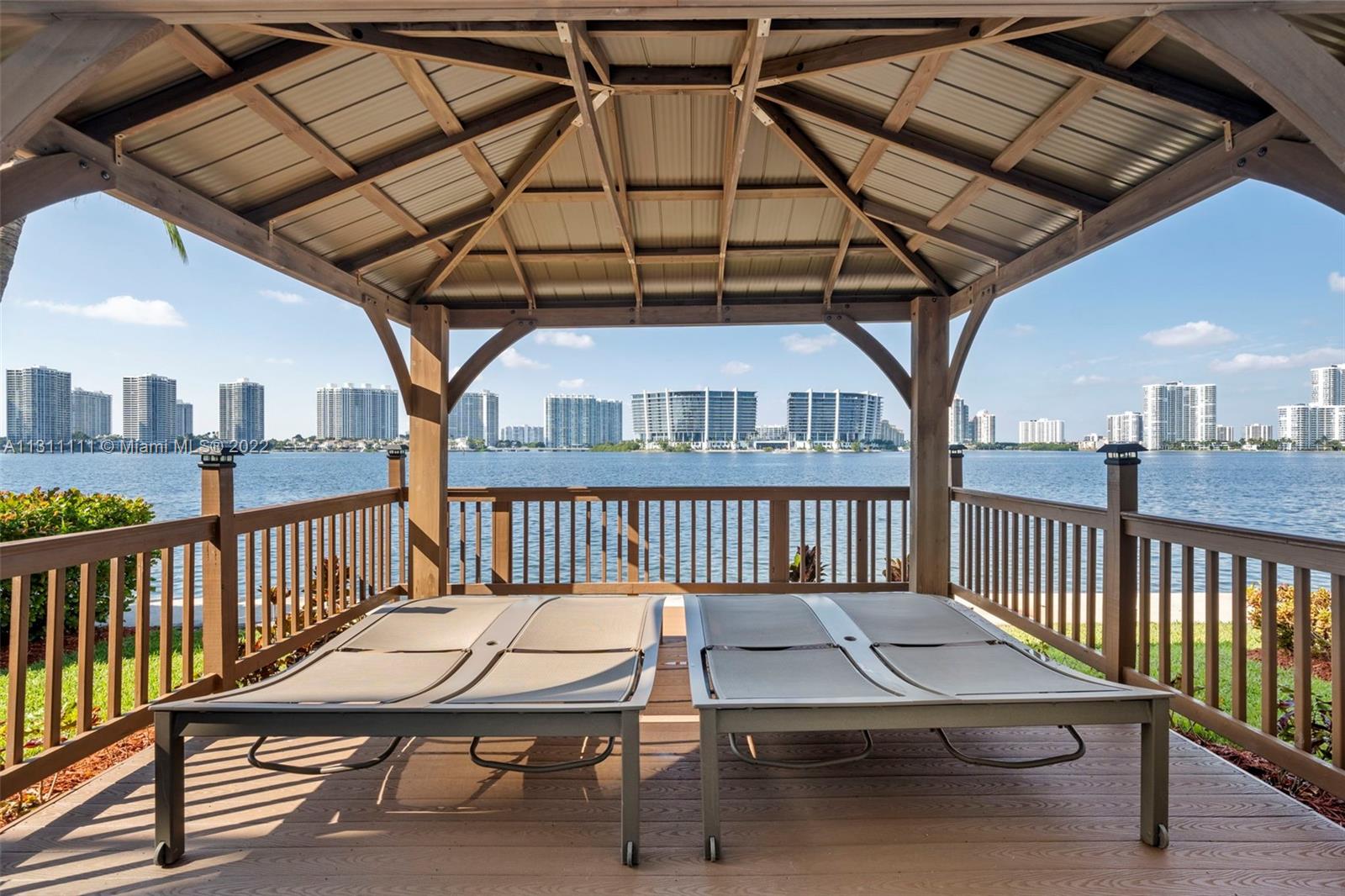 18100 N Bay Rd #308, Sunny Isles Beach FL 33160
