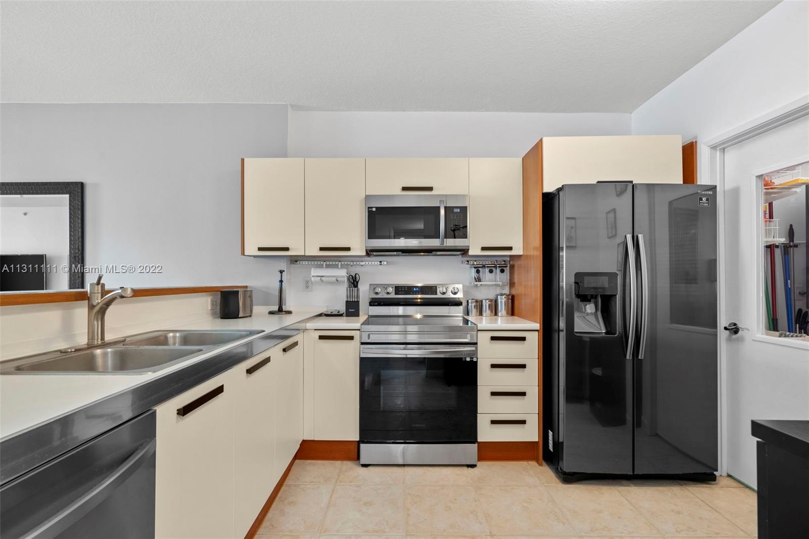 18100 N Bay Rd #308, Sunny Isles Beach FL 33160