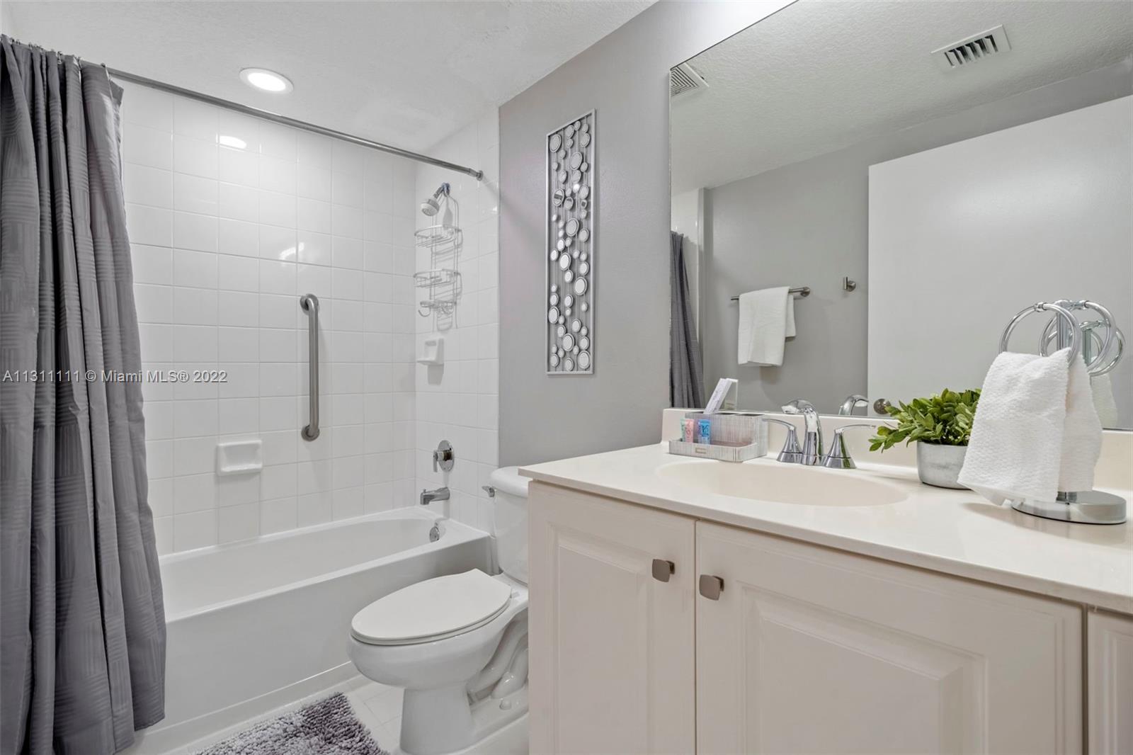 18100 N Bay Rd #308, Sunny Isles Beach FL 33160