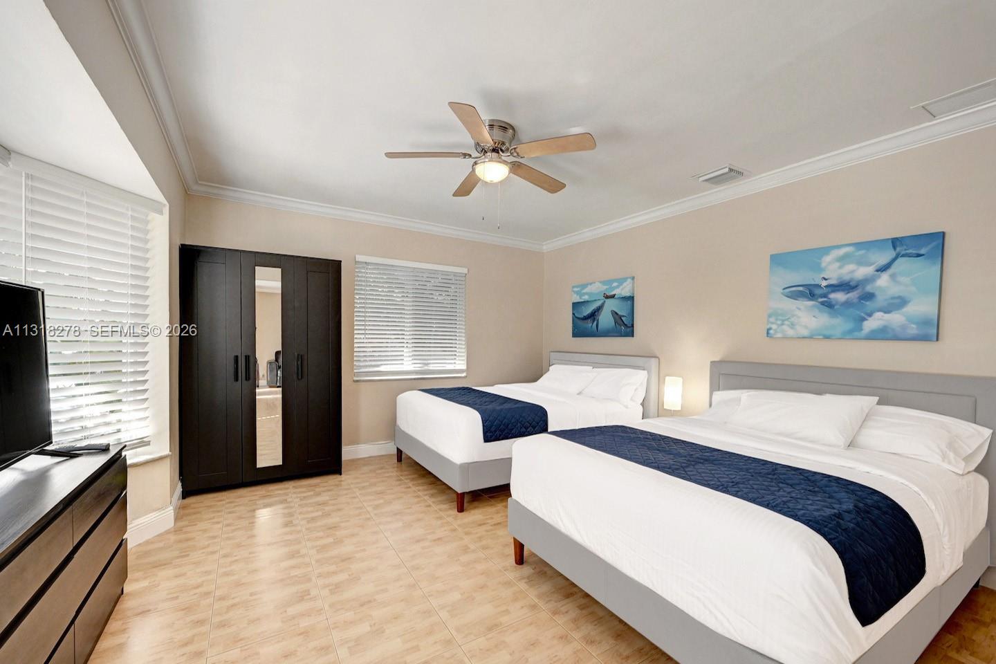 825 Harrison St, Hollywood FL 33019