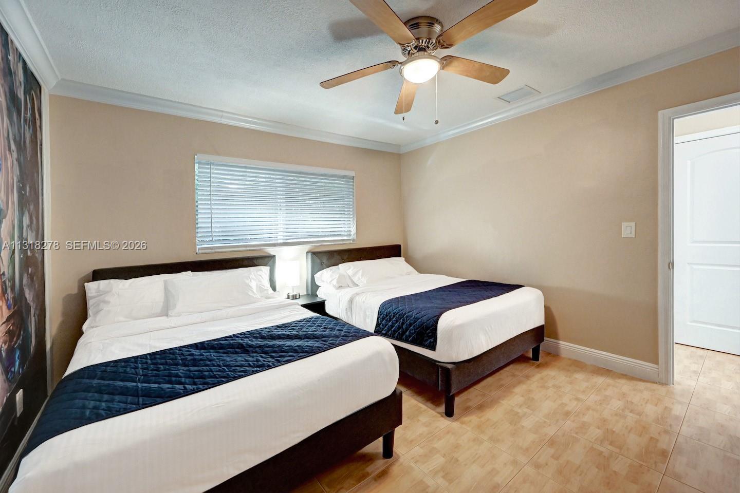 825 Harrison St, Hollywood FL 33019