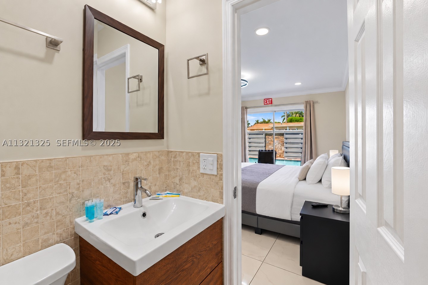 1020 N 13th Ter, Hollywood FL 33019