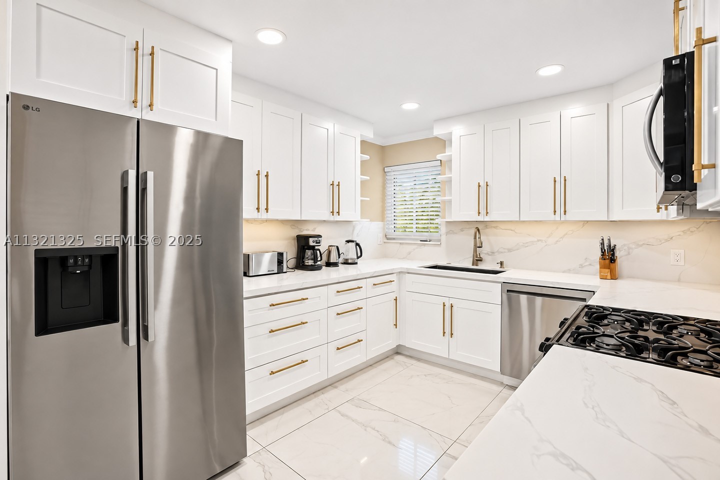 1020 N 13th Ter, Hollywood FL 33019
