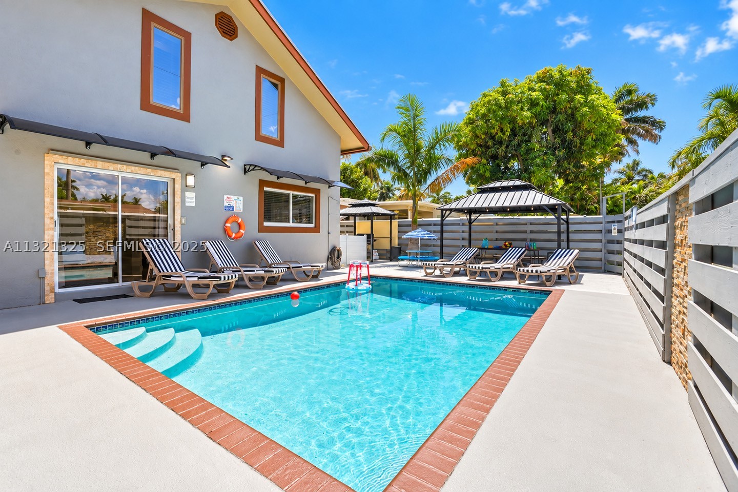 1020 N 13th Ter, Hollywood FL 33019