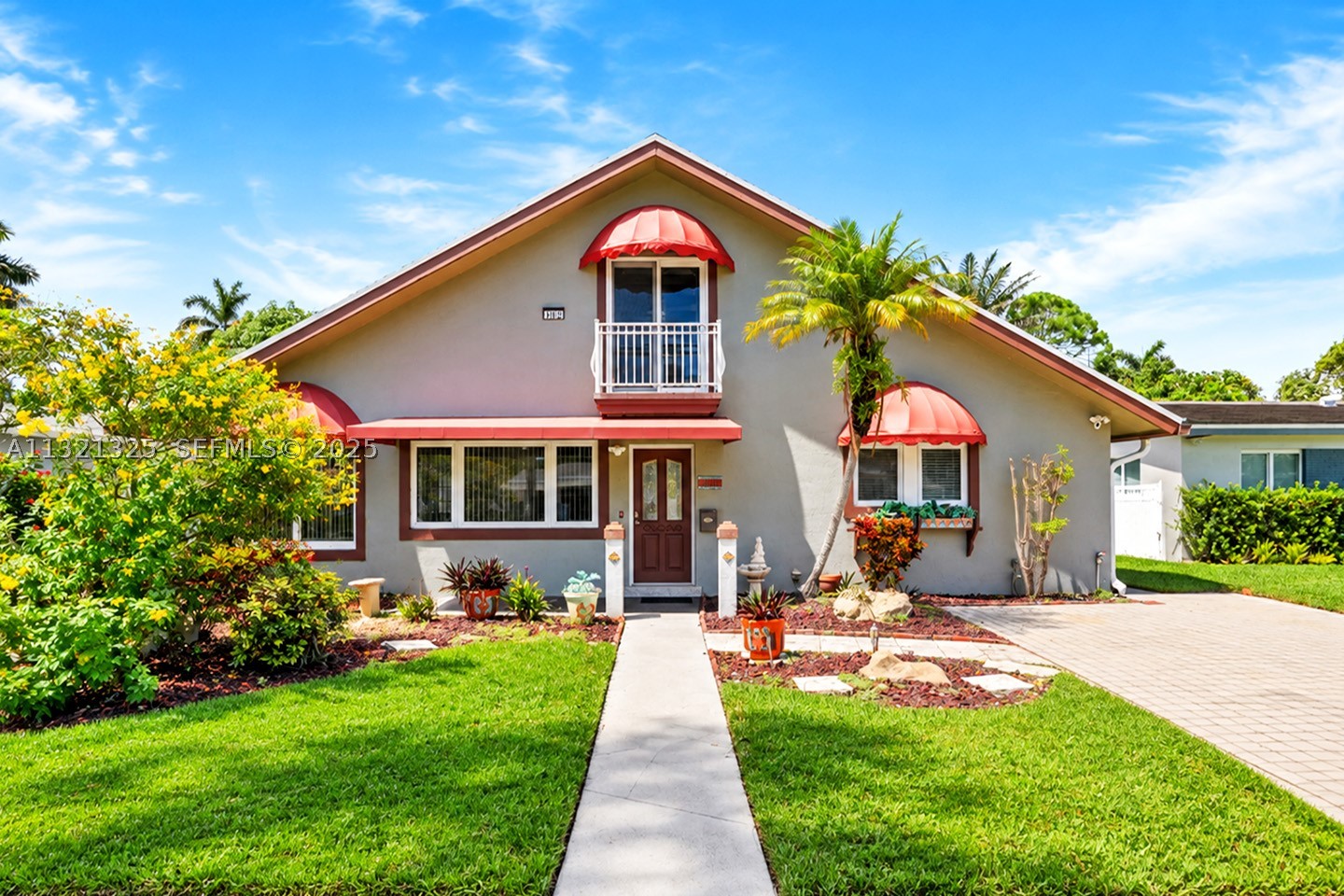 1020 N 13th Ter, Hollywood FL 33019