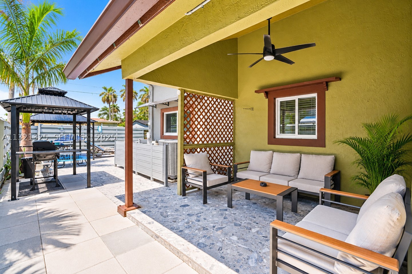 1020 N 13th Ter, Hollywood FL 33019