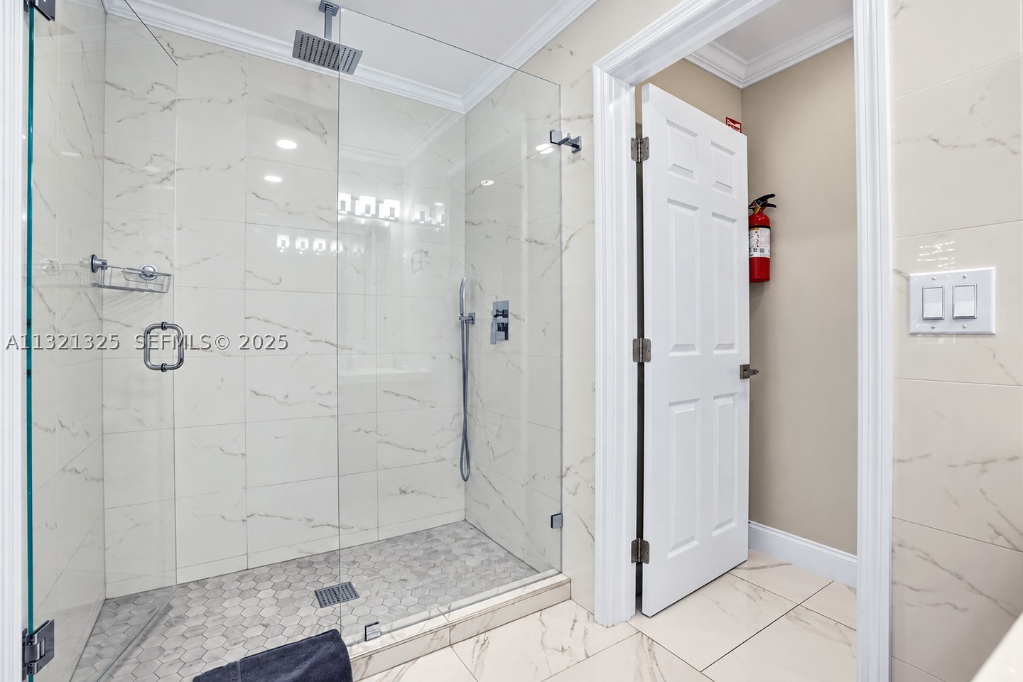 1020 N 13th Ter, Hollywood FL 33019