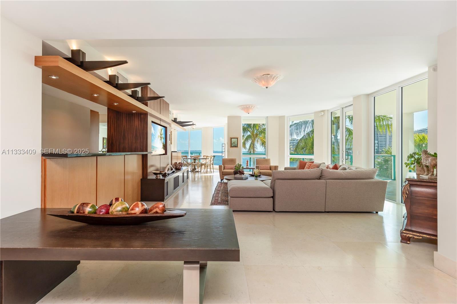 1660 W Glencoe St #302, Coconut Grove FL 33133