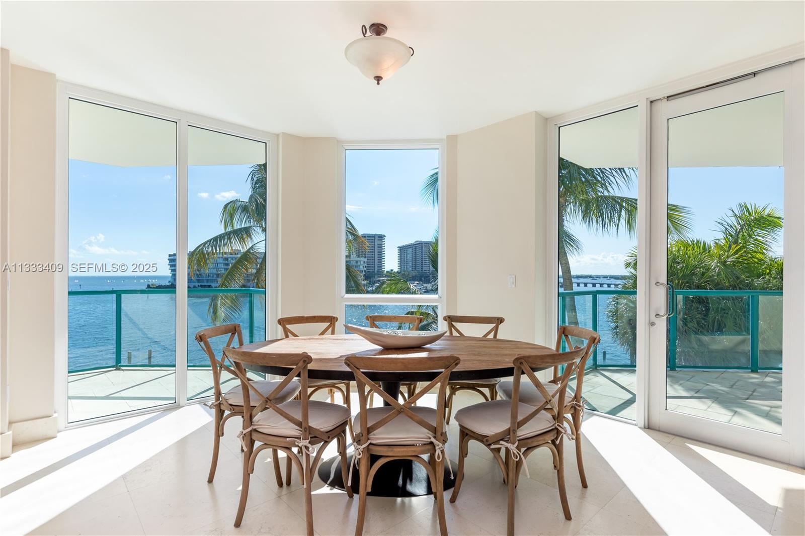 1660 W Glencoe St #302, Coconut Grove FL 33133