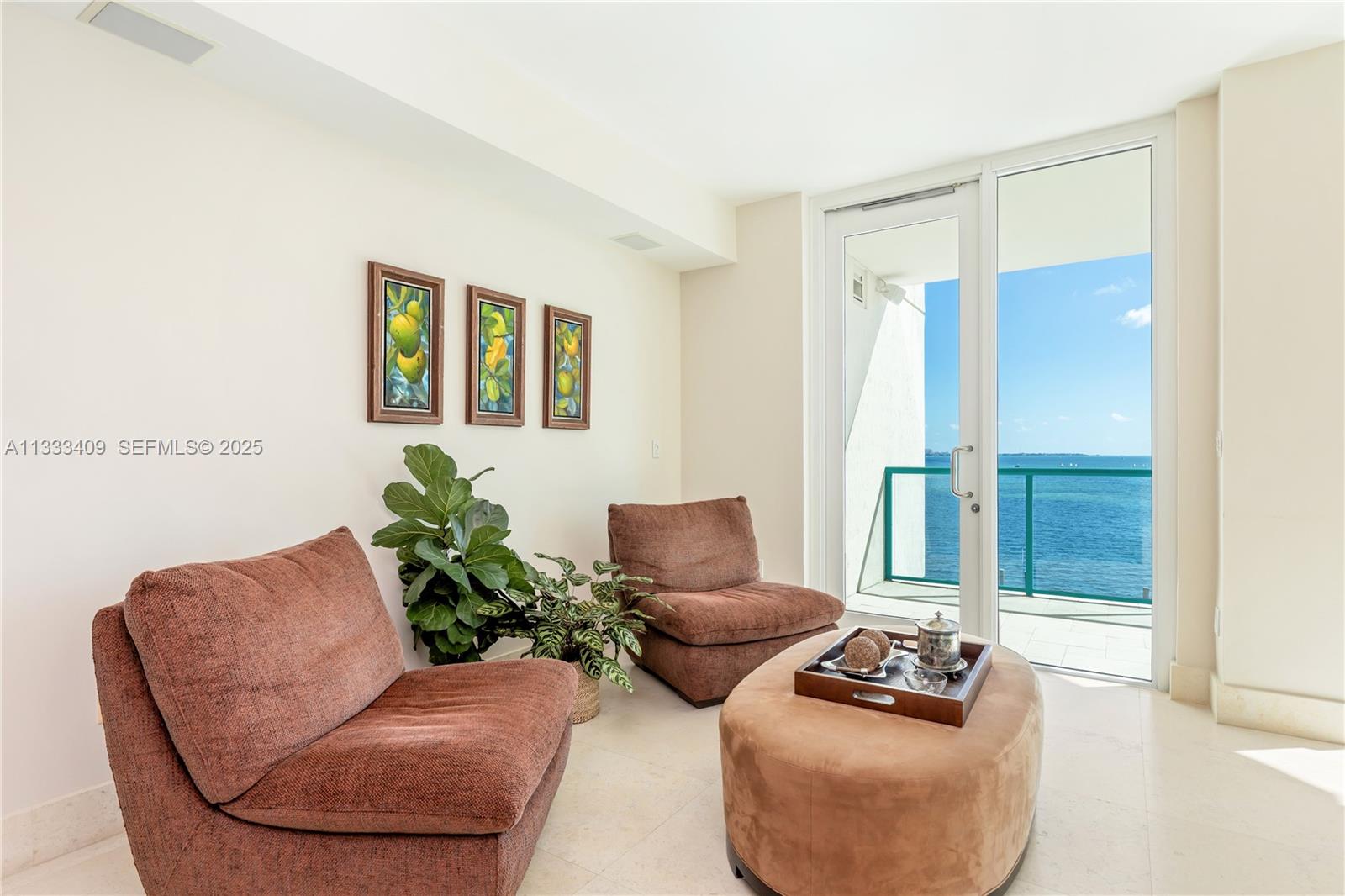 1660 W Glencoe St #302, Coconut Grove FL 33133